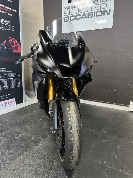 YZFR6 RACE