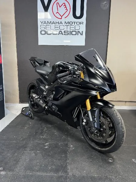 YZFR6 RACE