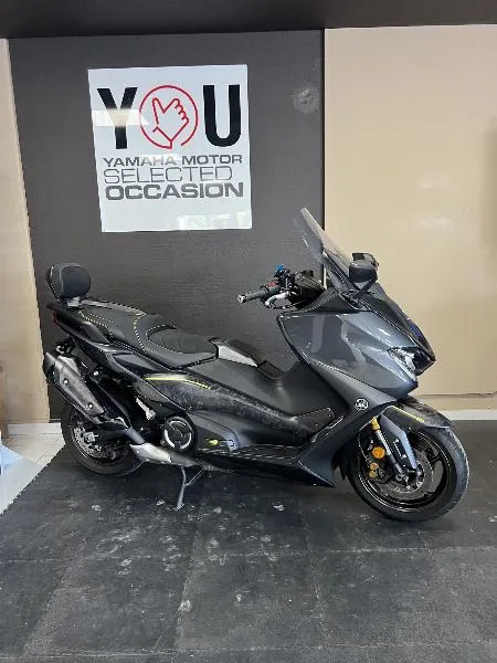 XP TMAX 560