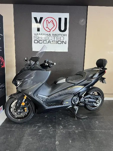 XP TMAX 560
