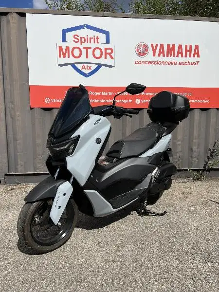NMAX 125 TECH MAX