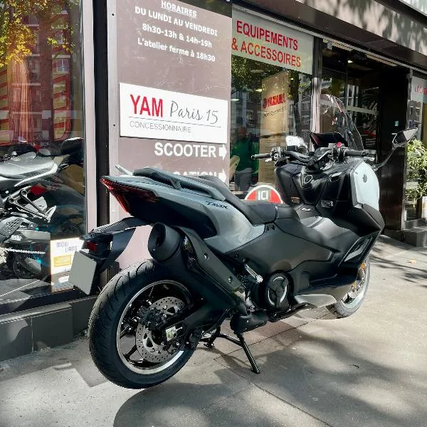 TMAX 560 TECH MAX