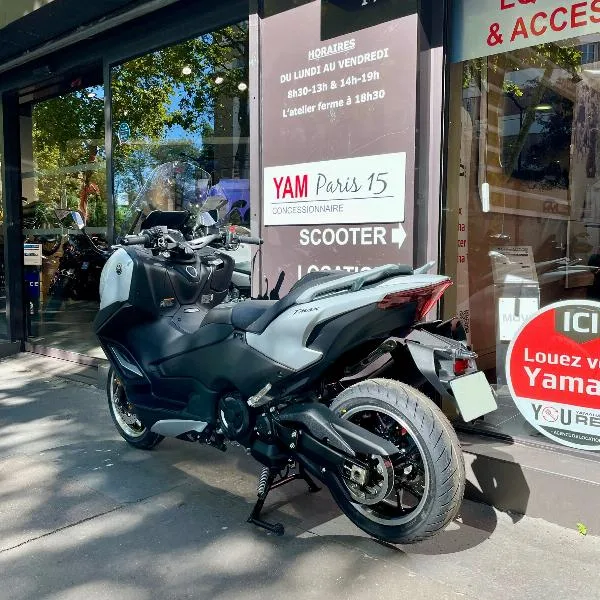 TMAX 560 TECH MAX