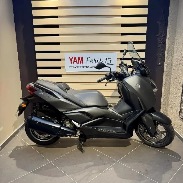 XMAX 300 2024