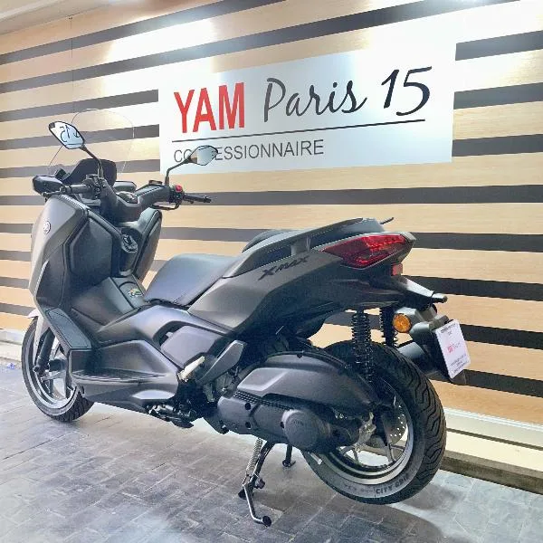 XMAX 125