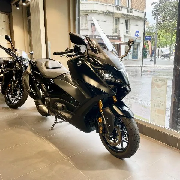 XP TMAX 560 TECH MAX