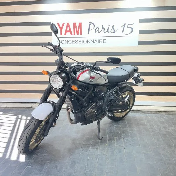 XSR 700 XTRIBUTE