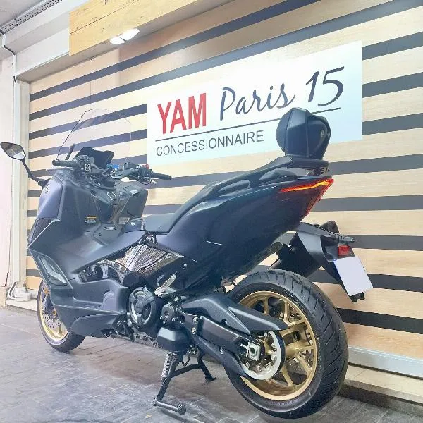 XP TMAX 560 TECH MAX