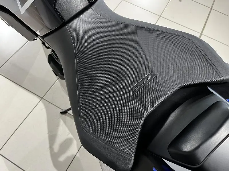 890 DUKE GP