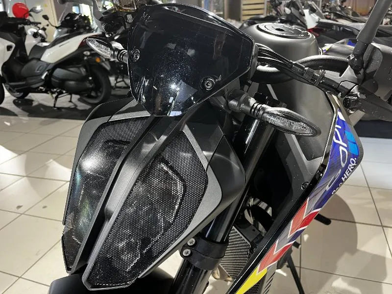 890 DUKE GP
