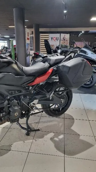 TRACER 900