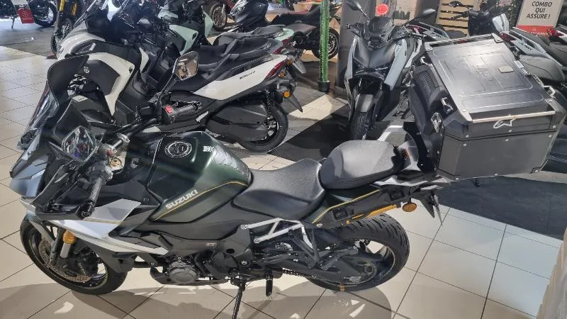 GSXS 1000 GX