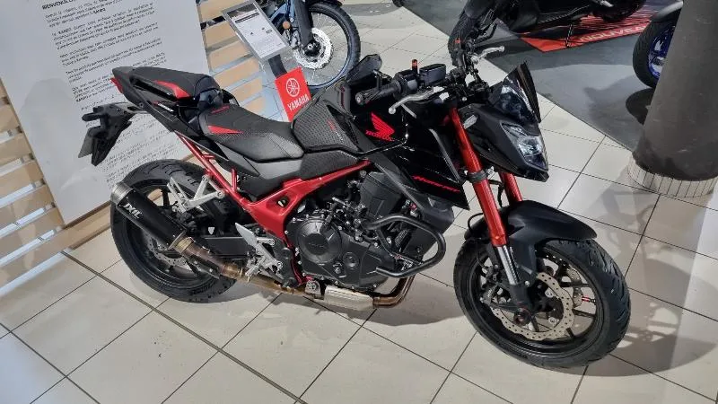 CB 750 HORNET