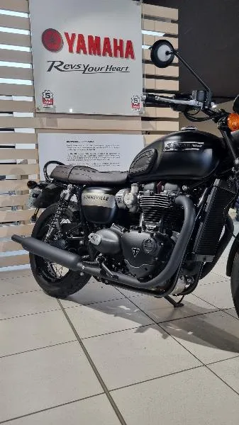 BONNEVILLE T120