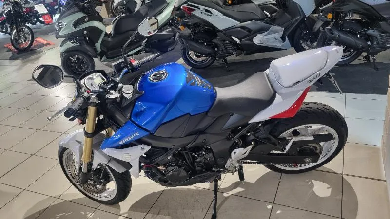 GSR 750