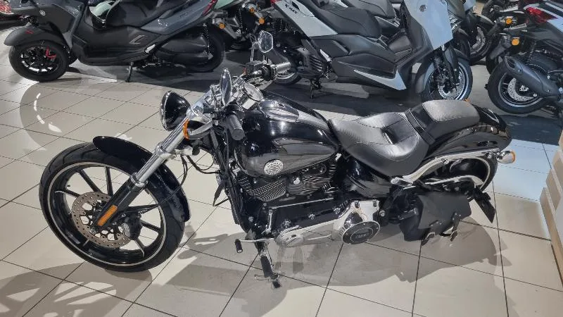 SOFTAIL BREAKOUT 1690