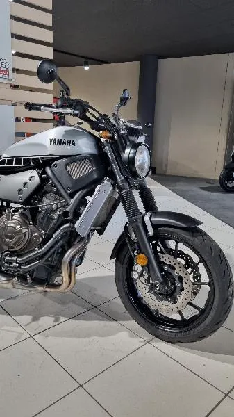 XSR 700 ABS