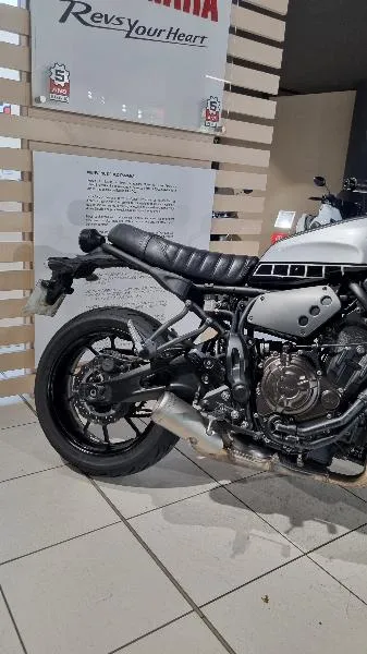 XSR 700 ABS