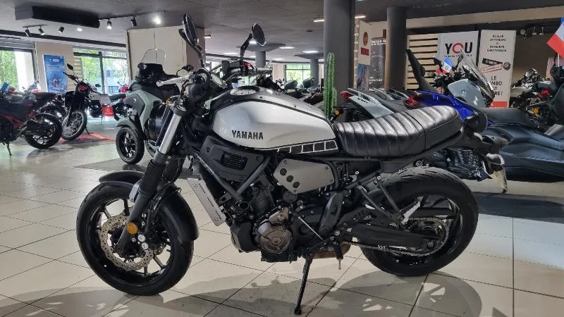 XSR 700 ABS