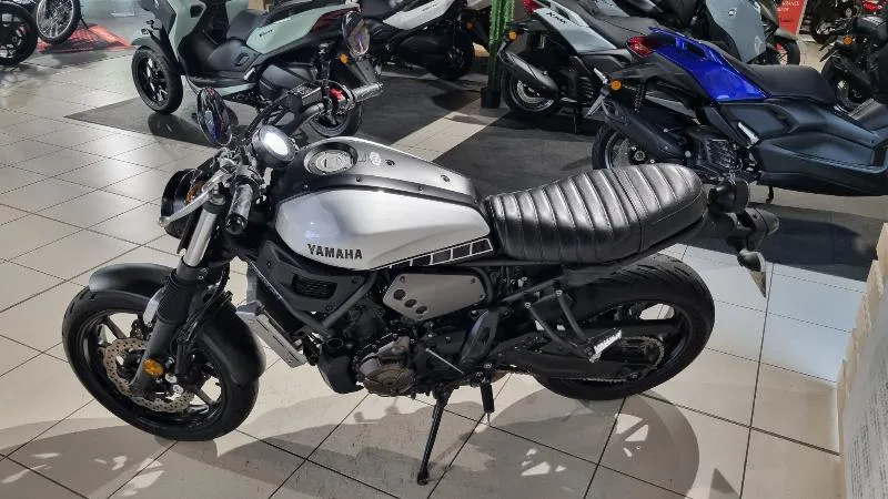XSR 700 ABS