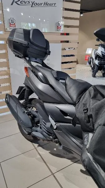 XMAX 125