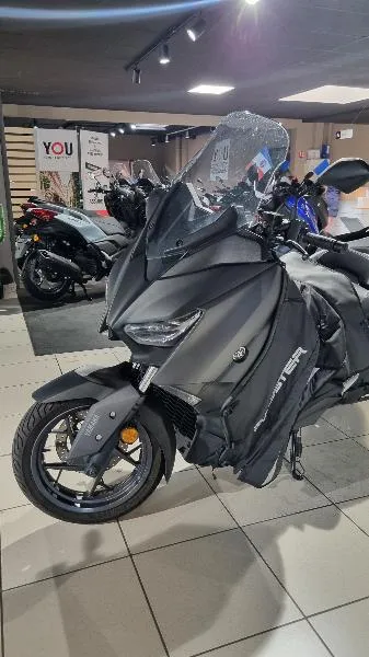 XMAX 125