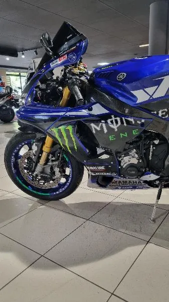 R1M