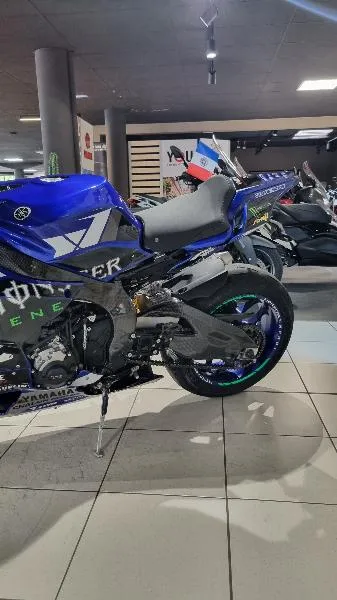 R1M