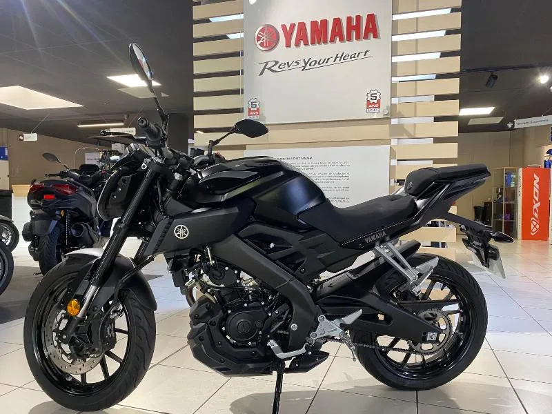 MT125 ABS