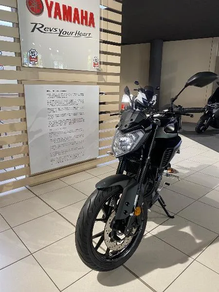 MT125 ABS