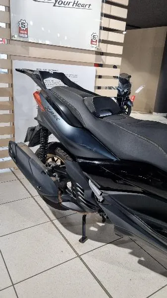XMAX 125 TECH MAX