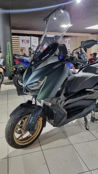 XMAX 125 TECH MAX