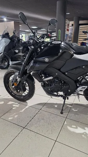 MT125 ABS