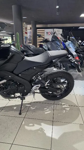 MT125 ABS