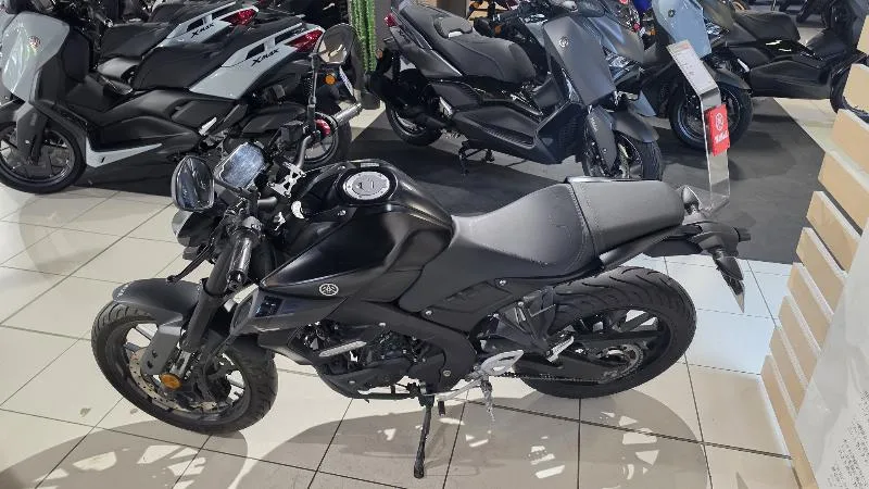 MT125 ABS