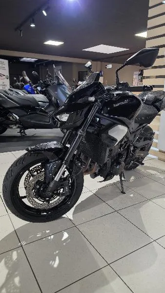 Z 900