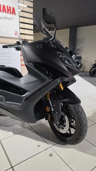 XP TMAX 560 TECH MAX