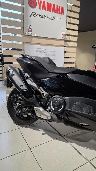 XP TMAX 560 TECH MAX