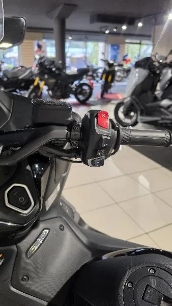 XP TMAX 560 TECH MAX
