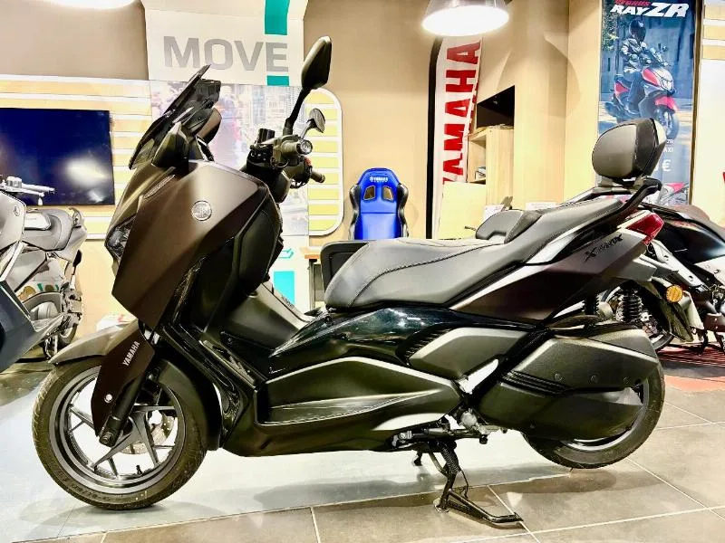 XMAX 300 TECH MAX 