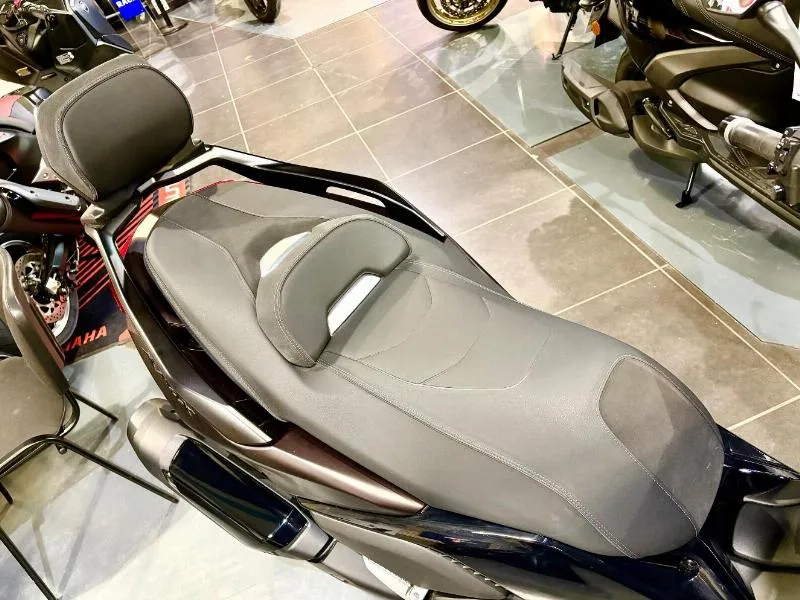 XMAX 300 TECH MAX 