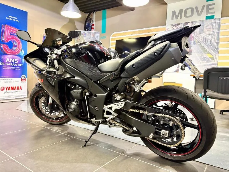 YZF 1000 R1 CROSS PLANE