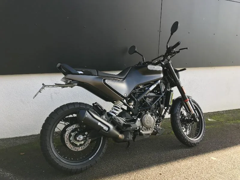 SVARTPILEN 125 ABS