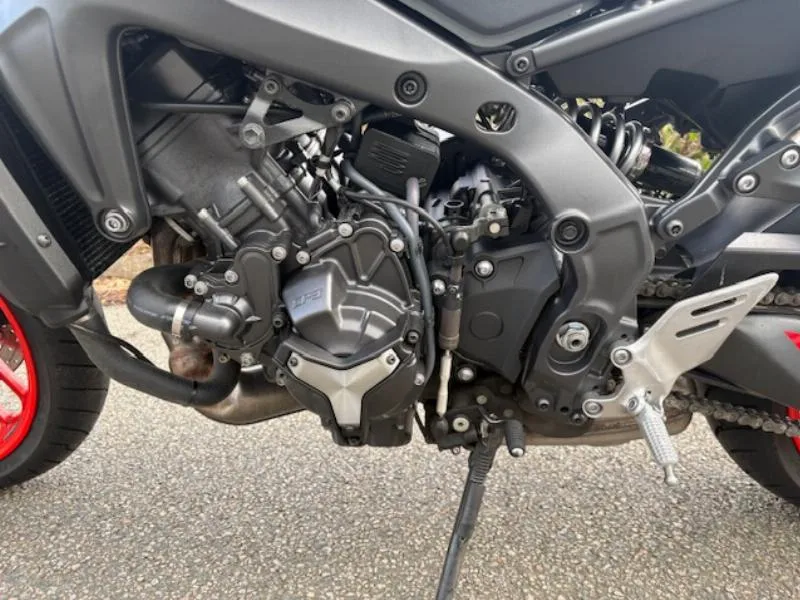 MT09