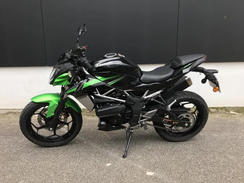 Z125