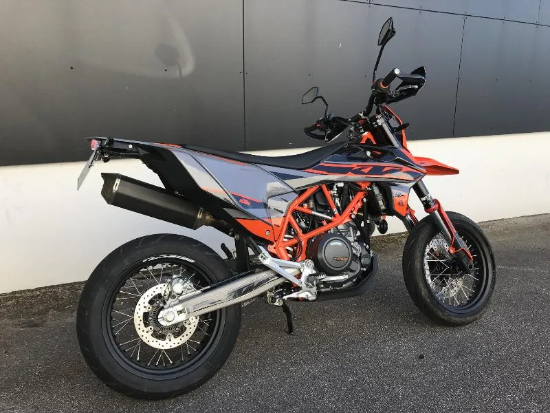 690 SMC R
