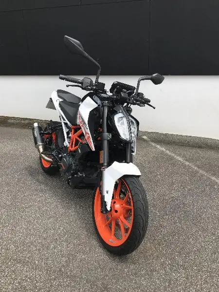 390 DUKE