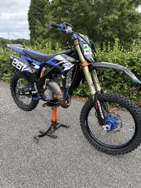 YZ 125
