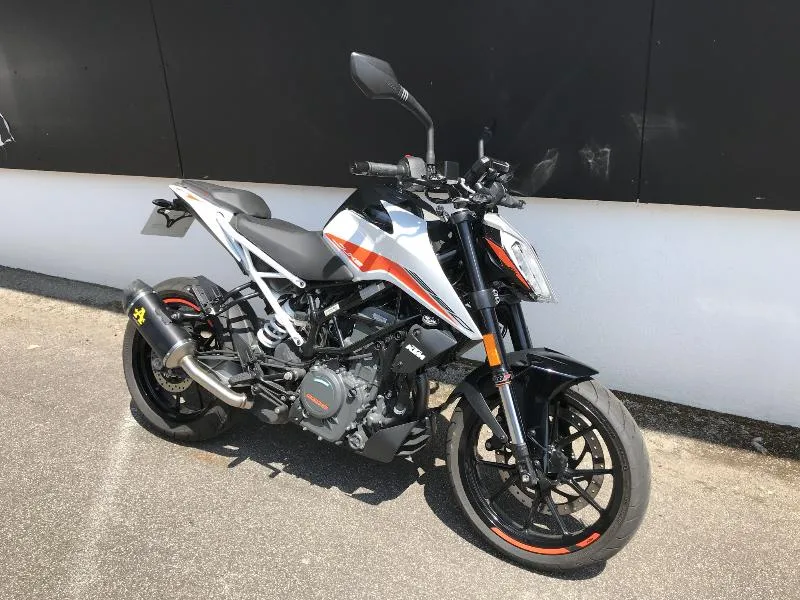 390 DUKE ABS