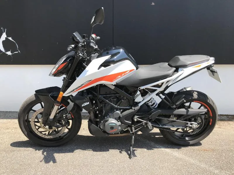 390 DUKE ABS